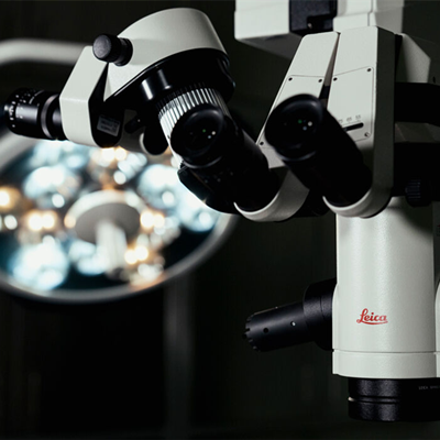 如何为白内障手术选择显微镜